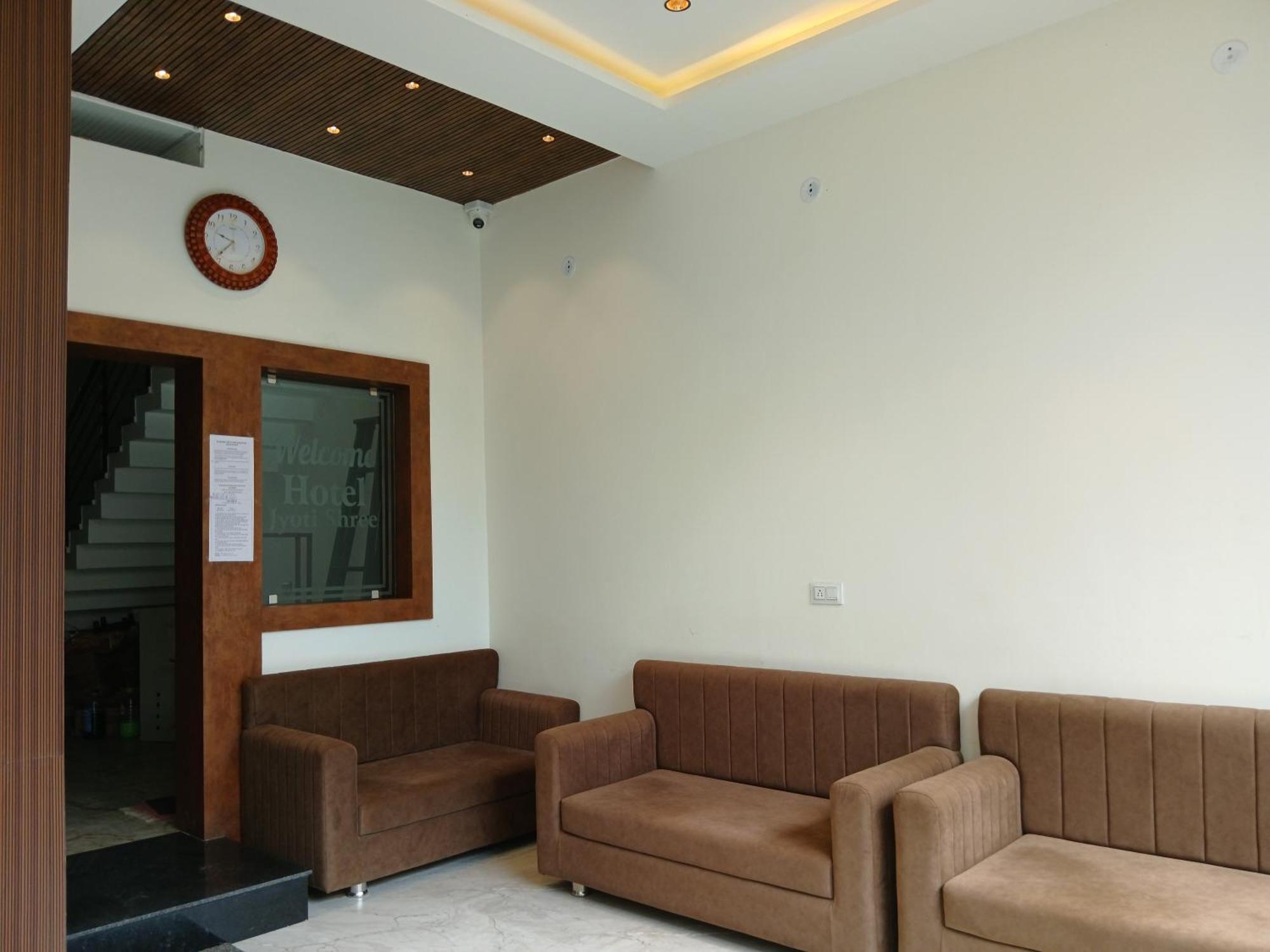 Hotel Jyoti Shree Ujjain Zewnętrze zdjęcie