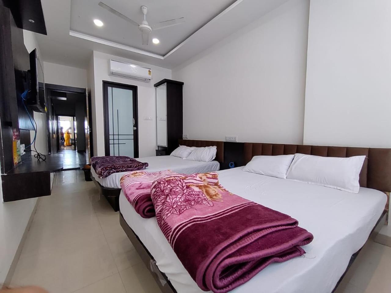 Hotel Jyoti Shree Ujjain Zewnętrze zdjęcie