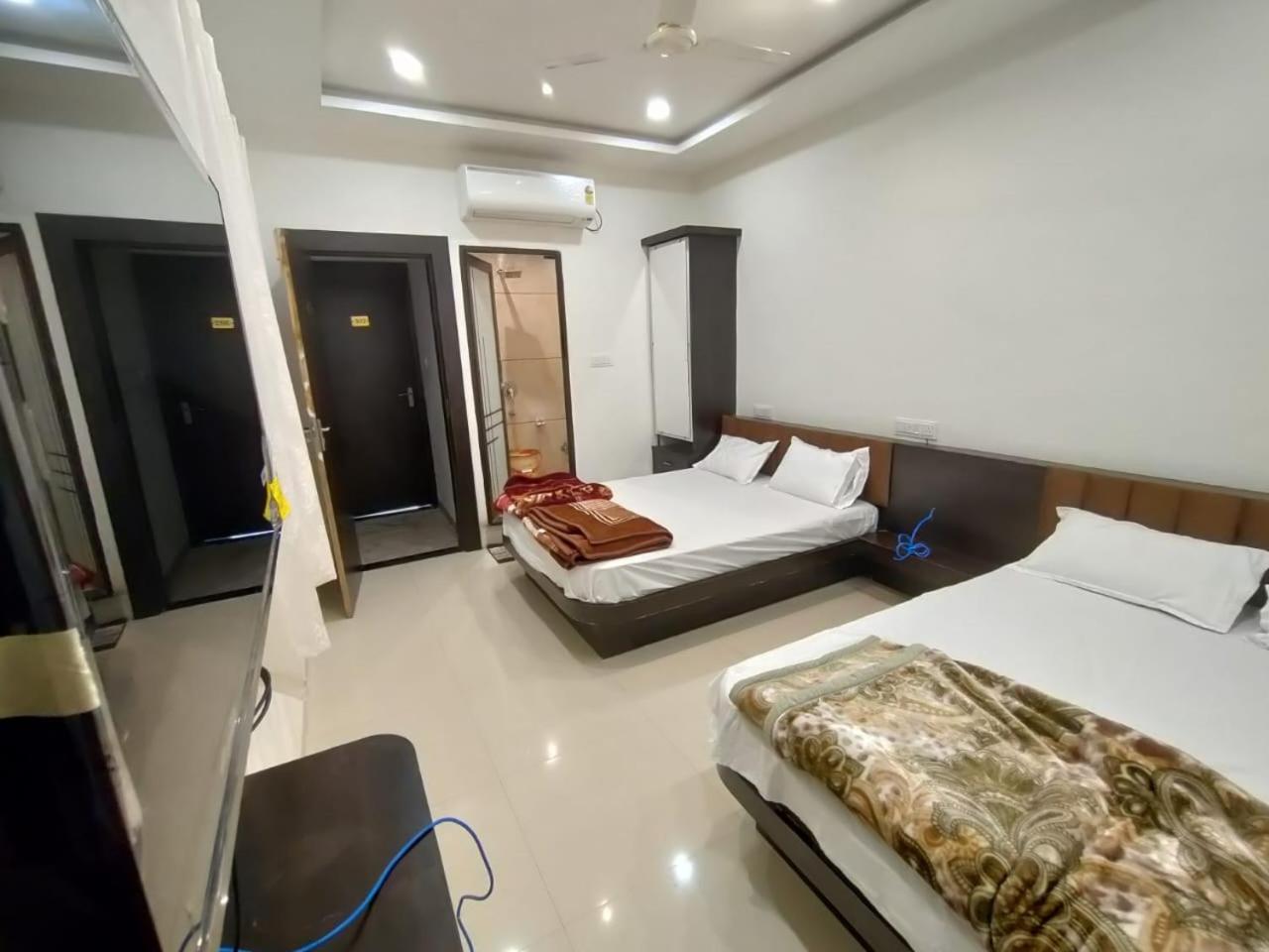 Hotel Jyoti Shree Ujjain Zewnętrze zdjęcie